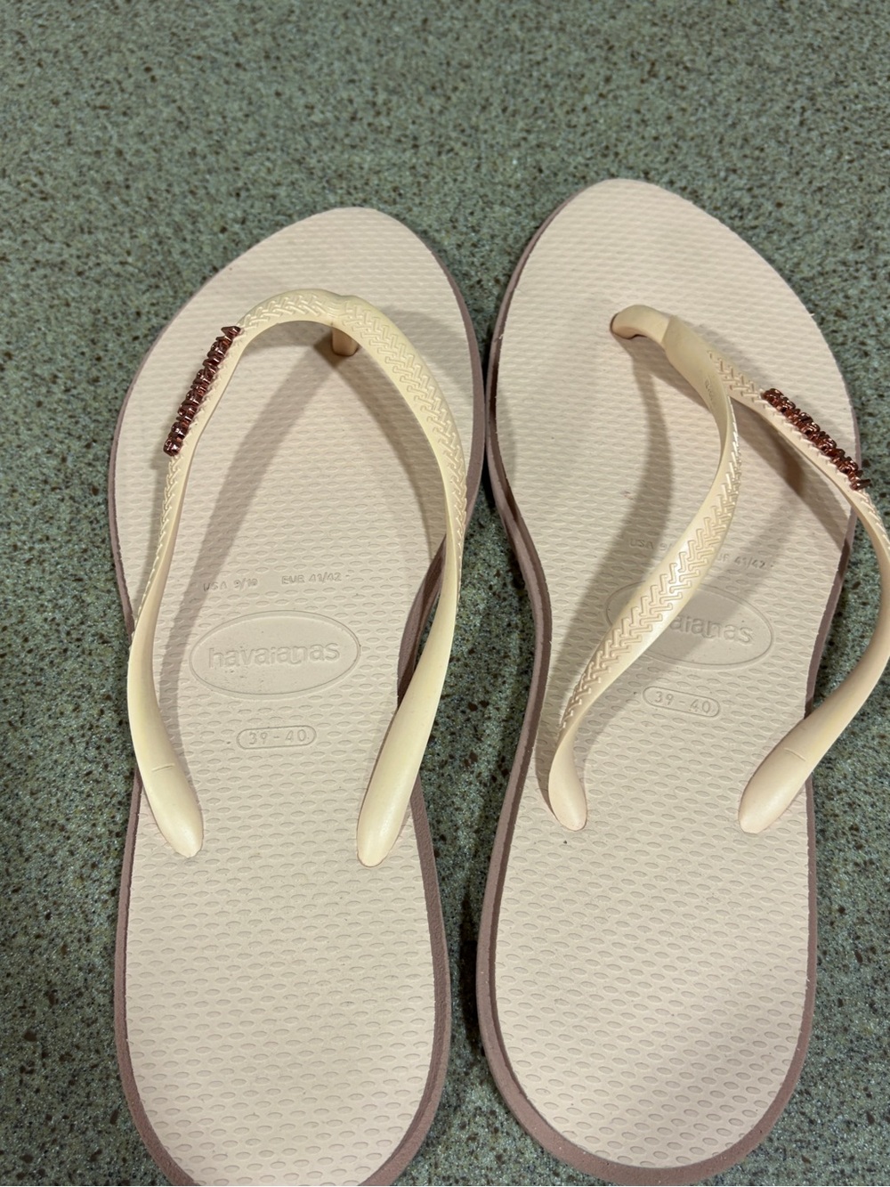 Havaianas Women's light pink Flip Flops with pink  Trim